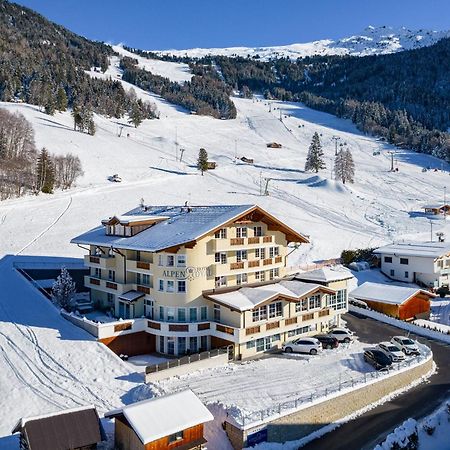 Hotel Alpen-Royal Йерценс Экстерьер фото