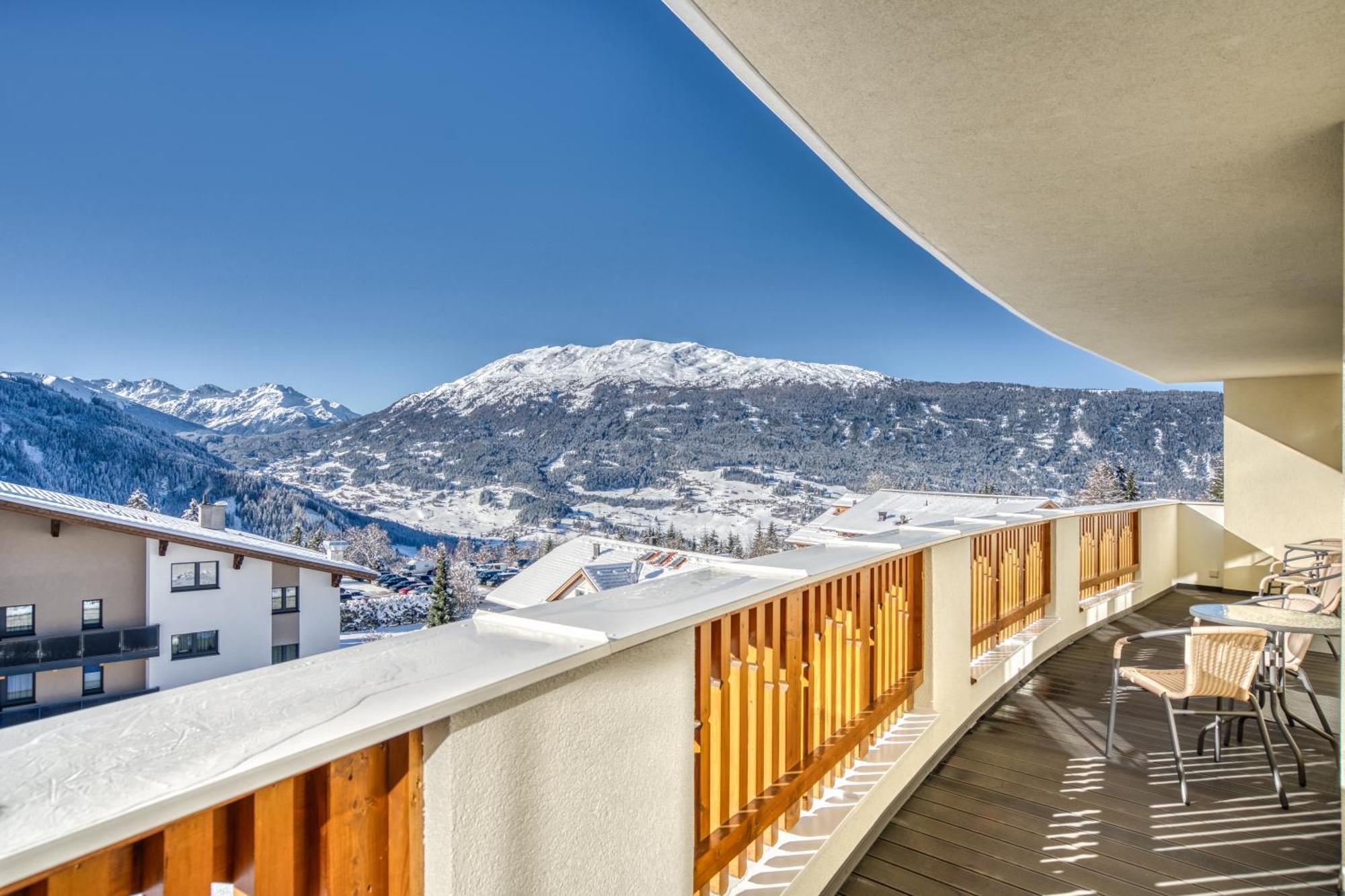 Hotel Alpen-Royal Йерценс Экстерьер фото