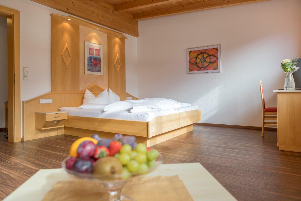 Hotel Alpen-Royal Йерценс Экстерьер фото